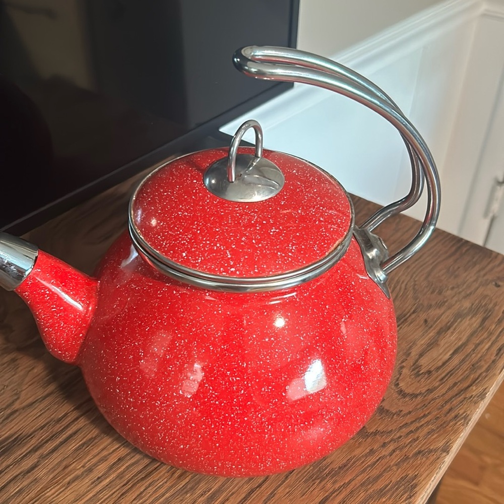 Red speckled Crofton teapot 2.3 QUARTS
